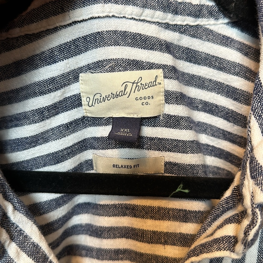 Universal Thread Relaxed Fit Button Down Shirt - image 6